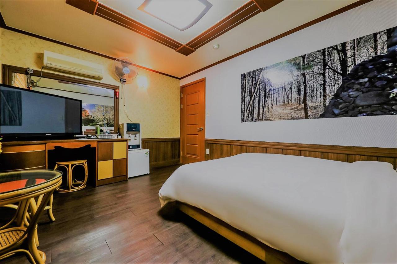 Pine Motel Порён Экстерьер фото